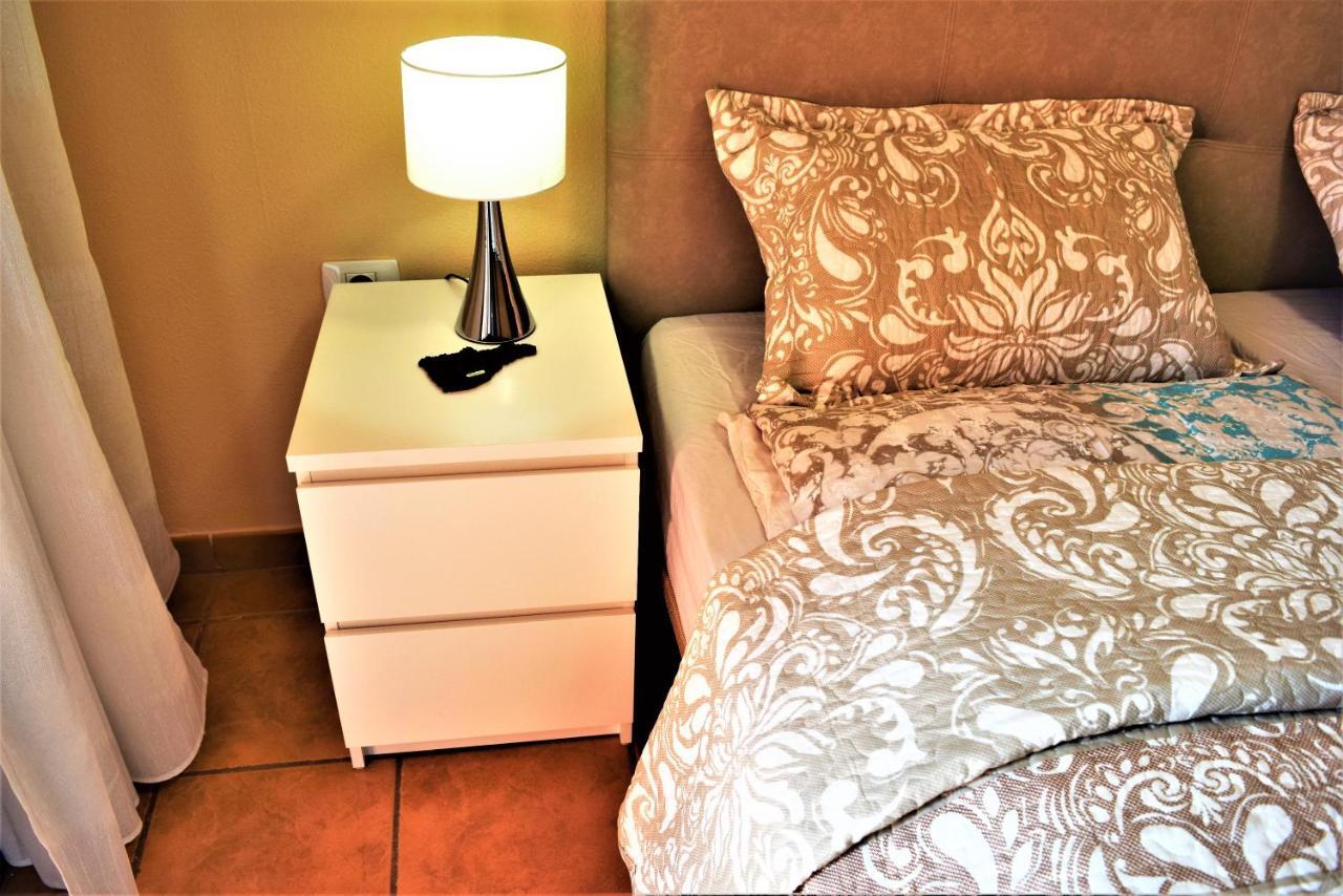 Victoria Family Apartman Tenerife Costa Del Silencio Esterno foto